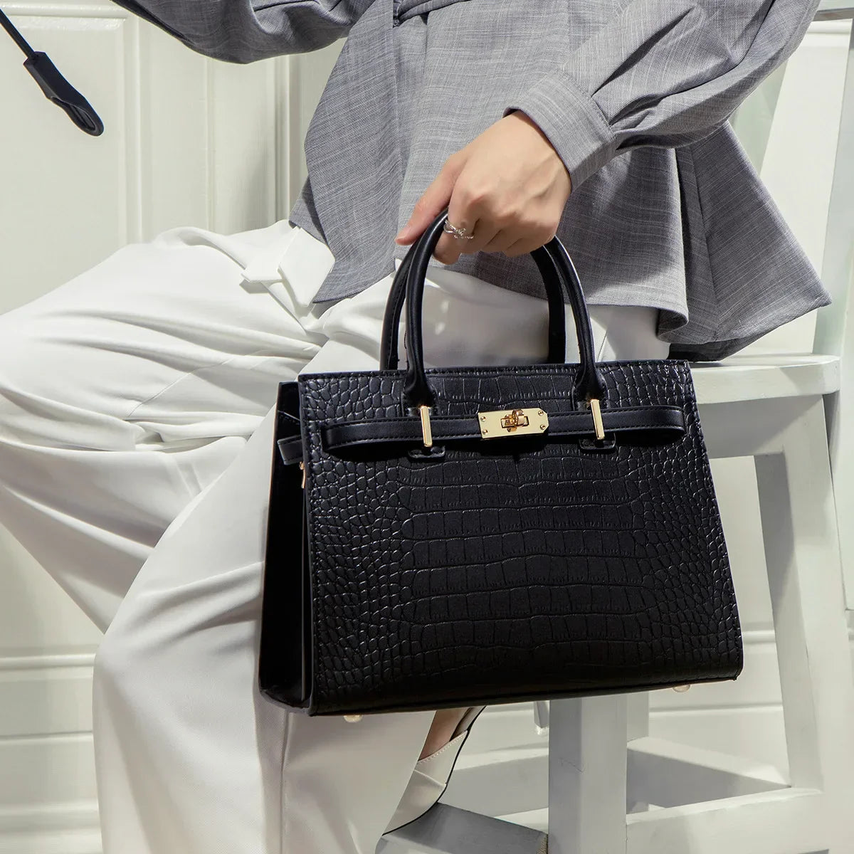 Van Laar® | The Allure Croco Bag
