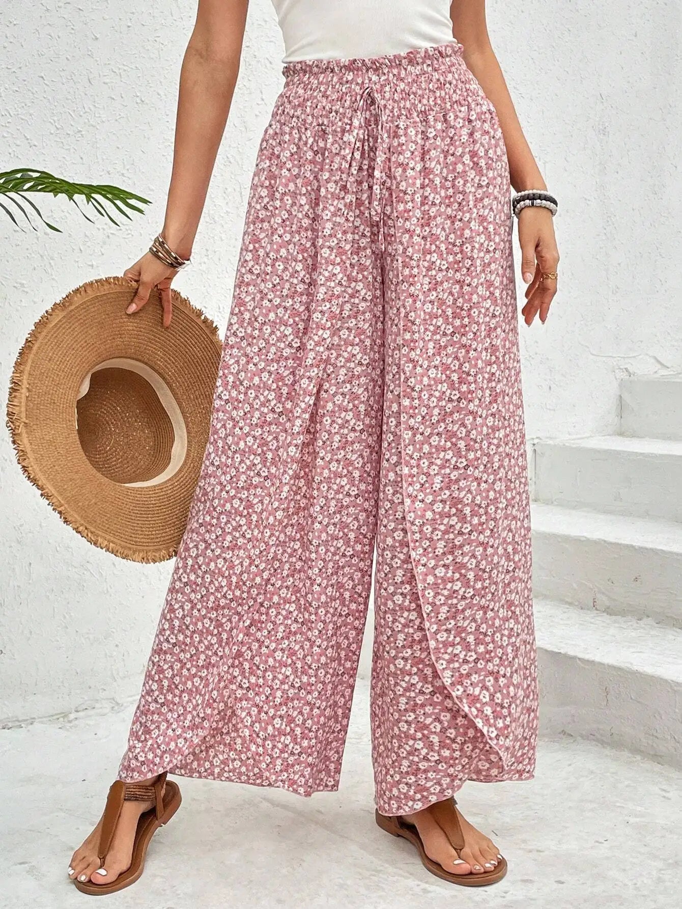Zomerse broek met elastische pijpen en trekkoord
